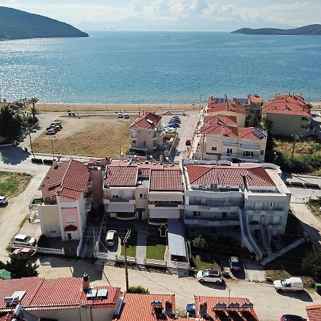 Sun & Sea Luxury Apartment Néa Péramos Dış mekan fotoğraf