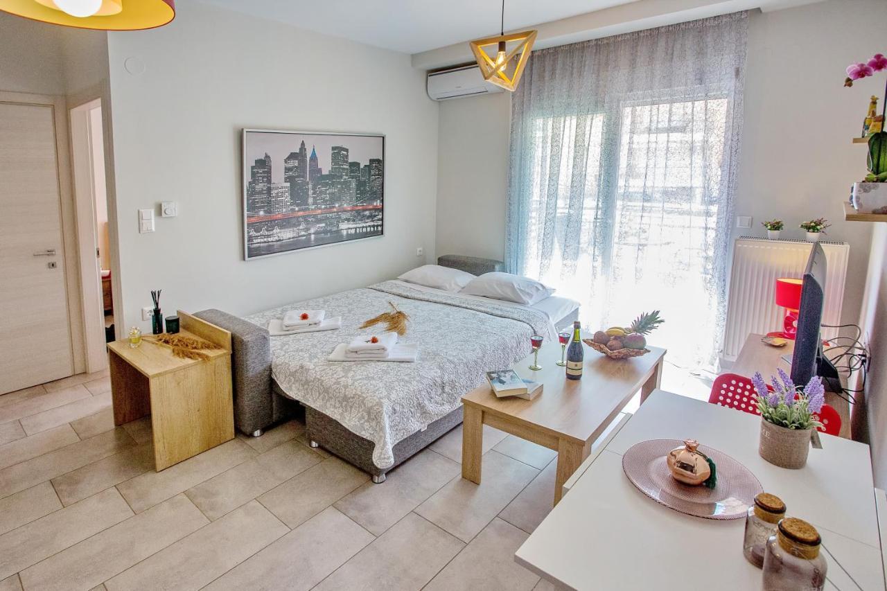 Sun & Sea Luxury Apartment Néa Péramos Dış mekan fotoğraf